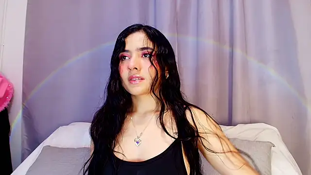 adara johnson   online show from October 23, 2025, 11:42 am