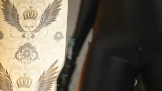 Alexa Duque34 online show from April 10, 2026, 2:44 pm