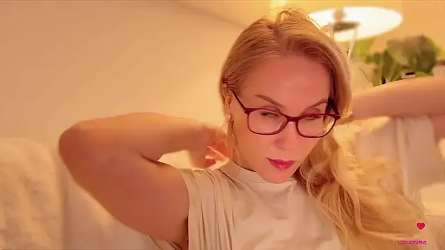 Myassistant online show from November 4, 2025, 4:28 pm