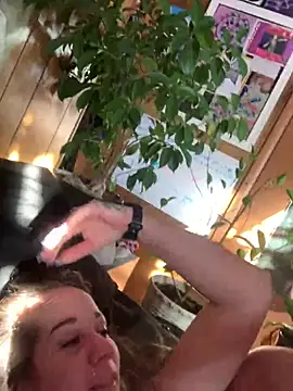 Shelby4yu online show from January 13, 2025, 9:52 pm