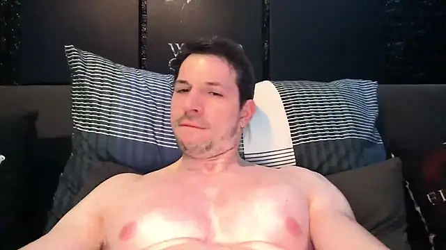 Snapshot of dreamwallker21 chatting on February 7, 2026, 10:08 am dreamwallker21 online show from February 7, 2026, 10:08 am