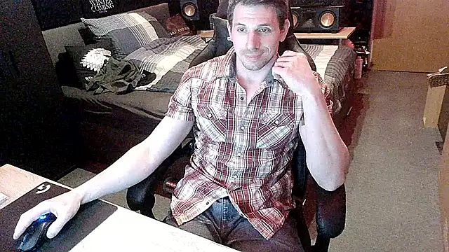 Snapshot of dreamwallker21 chatting on February 18, 2026, 4:36 pm dreamwallker21 online show from February 18, 2026, 4:36 pm