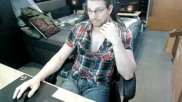 Snapshot of dreamwallker21 chatting on February 22, 2026, 8:51 pm dreamwallker21 online show from February 22, 2026, 8:51 pm