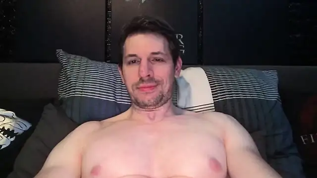 dreamwallker21 online show from March 8, 2026, 8:18 am