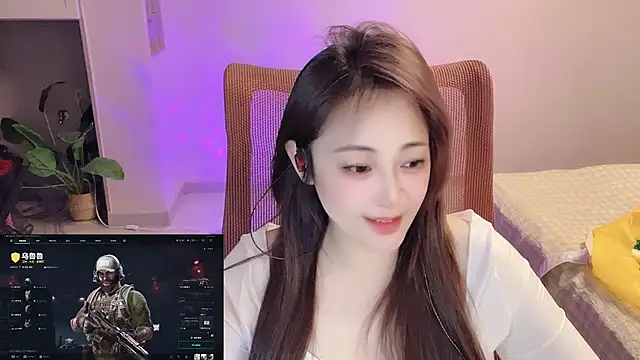 Daisy-77 online show from April 3, 2026, 1:42 pm