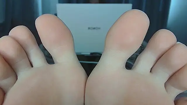 Snapshot of AgnesMillerS chatting on January 7, 2026, 11:01 am AgnesMillerS online show from January 7, 2026, 11:01 am