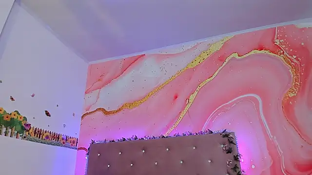 Daisy  rose online show from February 6, 2025, 10:59 am