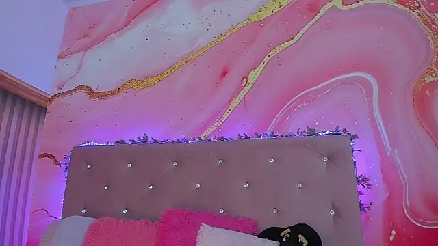 Daisy  rose online show from February 28, 2025, 11:03 am