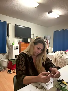 Hotslut187 online show from January 18, 2026, 3:10 am