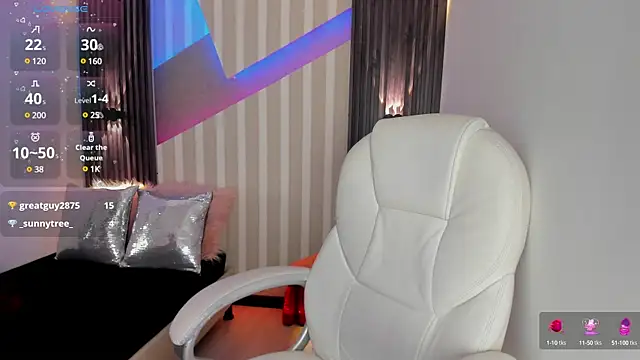 emily layton online show from February 9, 2025, 7:30 pm