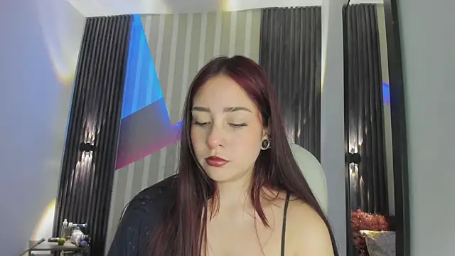 emily layton online show from December 15, 2025, 2:43 pm