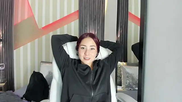 emily layton online show from February 24, 2026, 12:19 am