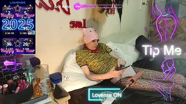 Snapshot of Doggyray44 chatting on November 30, 2025, 4:00 pm Doggyray44 online show from November 30, 2025, 4:00 pm