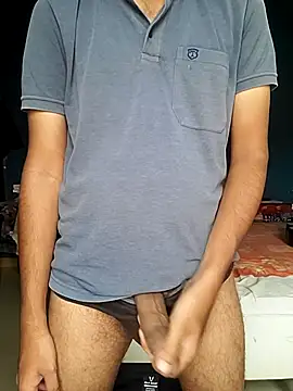 Snapshot of Smartboi007 chatting on October 5, 2025, 11:52 am Smartboi007 online show from October 5, 2025, 11:52 am