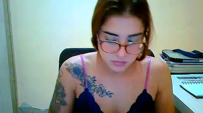 maliamiller online show from March 19, 2025, 5:41 am