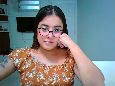 maliamiller online show from April 2, 2026, 5:43 pm