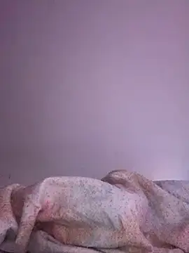 Snapshot of SunnyRays69 chatting on February 12, 2026, 11:22 pm SunnyRays69 online show from February 12, 2026, 11:22 pm