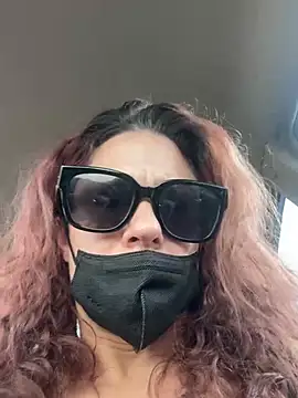 Snapshot of SunnyRays69 chatting on February 13, 2026, 9:11 pm SunnyRays69 online show from February 13, 2026, 9:11 pm