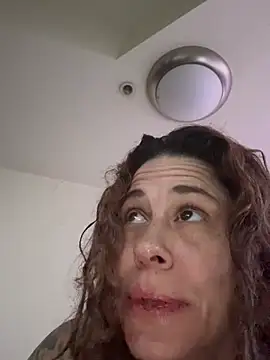 Snapshot of SunnyRays69 chatting on March 2, 2026, 6:58 am SunnyRays69 online show from March 2, 2026, 6:58 am