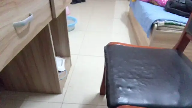 huzi518 online show from March 29, 2026, 12:16 pm