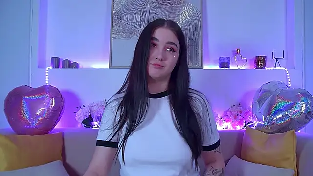 ChristinaMilton online show from February 13, 2025, 6:27 pm