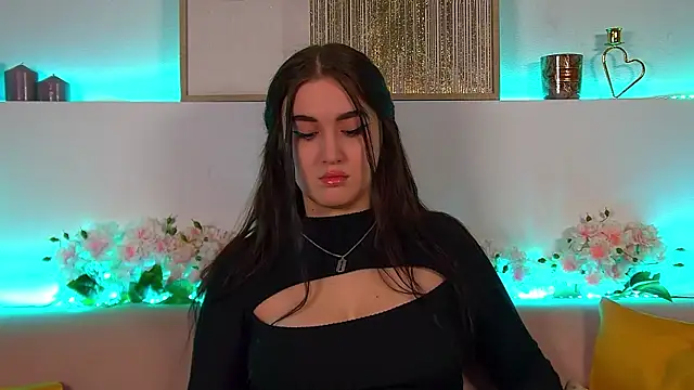 ChristinaMilton online show from February 19, 2025, 12:46 am