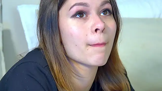 PollyLanders online show from February 19, 2025, 8:55 am