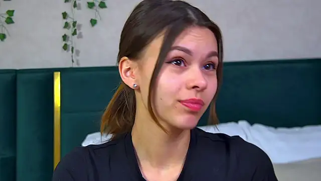 PollyLanders online show from February 20, 2025, 6:50 am