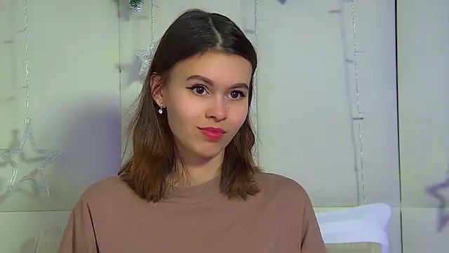 PollyLanders online show from December 14, 2025, 6:23 pm