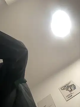 Lucascacaca online show from November 28, 2025, 6:43 pm