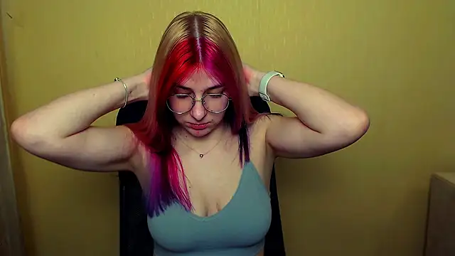 Luna Lush  online show from February 15, 2025, 12:11 pm