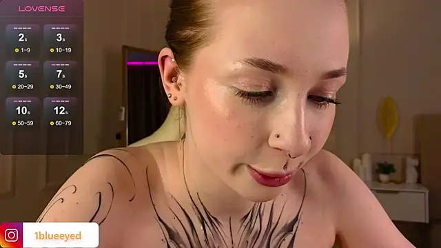 CurlyJenn online show from March 9, 2025, 12:31 pm