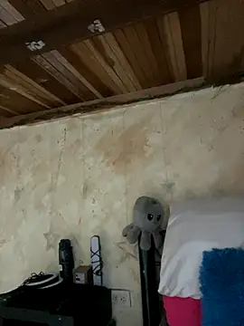 SophiaWeestt99 online show from October 7, 2025, 2:20 am