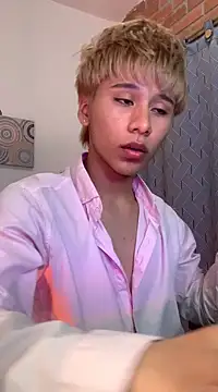 Tommyfoxboy online show from December 18, 2024, 2:49 pm