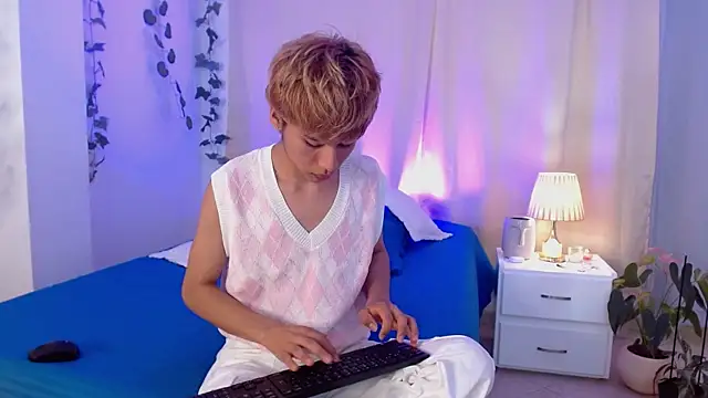 Tommyfoxboy online show from January 30, 2025, 4:02 pm