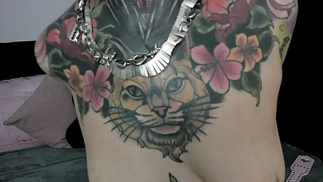 Snapshot of NikkiRamone chatting on December 24, 2024, 12:55 pm NikkiRamone online show from December 24, 2024, 12:55 pm