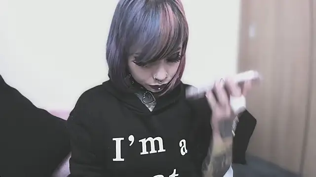 Snapshot of NikkiRamone chatting on September 16, 2025, 11:00 am NikkiRamone online show from September 16, 2025, 11:00 am