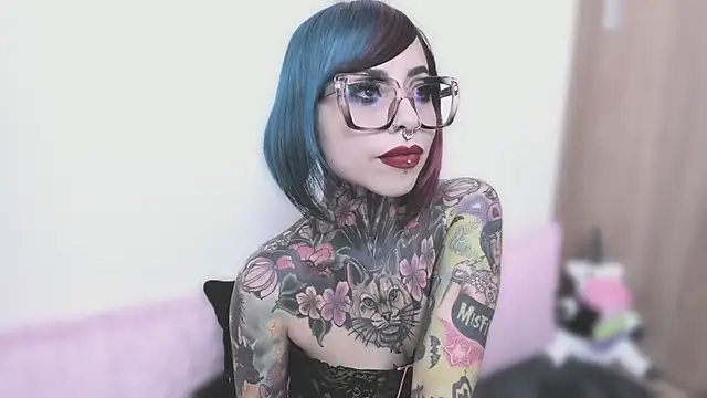 Snapshot of NikkiRamone chatting on September 24, 2025, 10:46 pm NikkiRamone online show from September 24, 2025, 10:46 pm