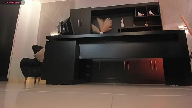 RebeccaHudson online show from February 11, 2025, 9:20 am