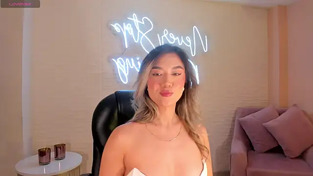 RebeccaHudson online show from March 21, 2025, 3:12 am