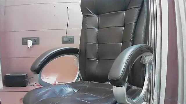 Snapshot of collage_hoty chatting on September 29, 2025, 8:13 pm collage hoty online show from September 29, 2025, 8:13 pm