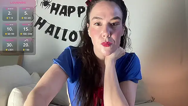 MilkyHoneyLullabies online show from October 27, 2025, 1:04 pm