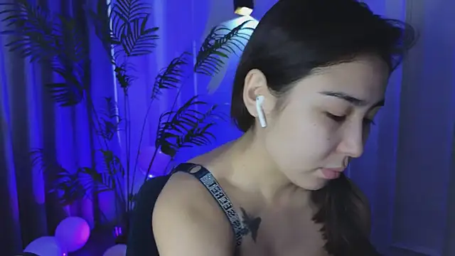 Deiri Delightful online show from December 18, 2024, 6:21 am