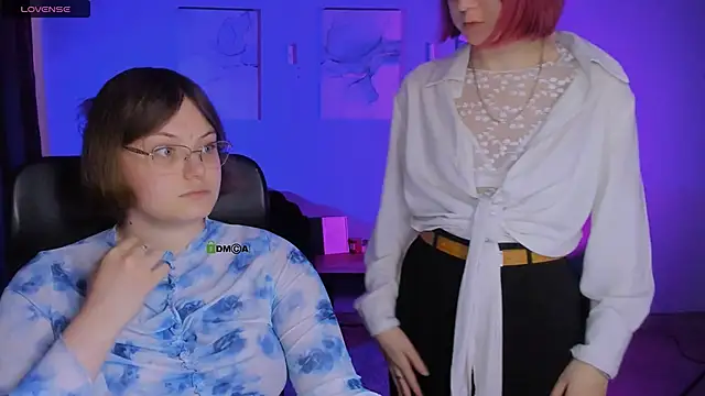 nikole kitt online show from April 12, 2026, 7:08 pm