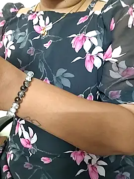 gaurika18 online show from October 24, 2025, 5:59 am