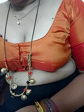 gaurika18 online show from December 2, 2025, 3:34 am