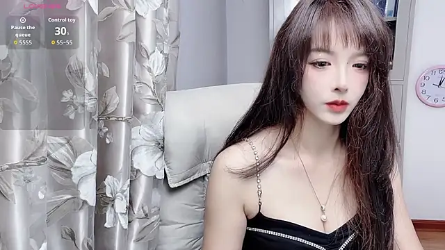 NINIbaby-99 online show from October 3, 2025, 4:04 pm