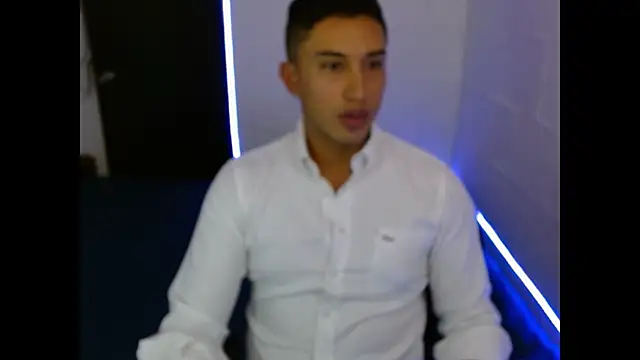 Davixx258 online show from February 26, 2025, 9:05 pm