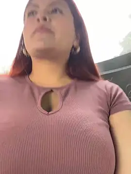 lia moon77 online show from December 16, 2024, 7:32 pm