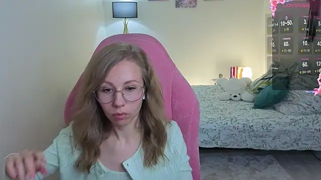 Lill Mary online show from September 22, 2025, 3:30 am